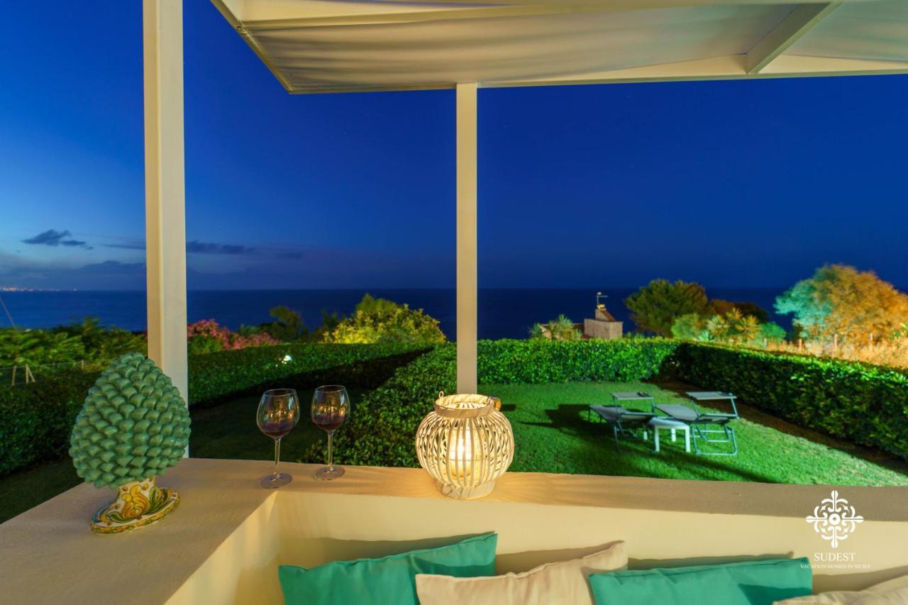 Villa Vittoria - Waterfront House Augusta Bagian luar foto